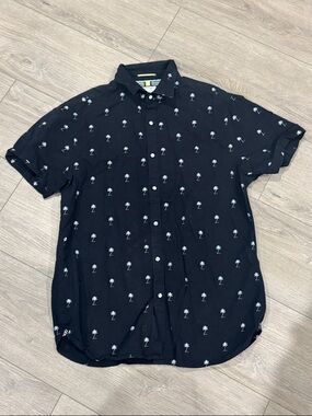 Denim & Flower Black Short-Sleeve Button-Down with White Palm Print